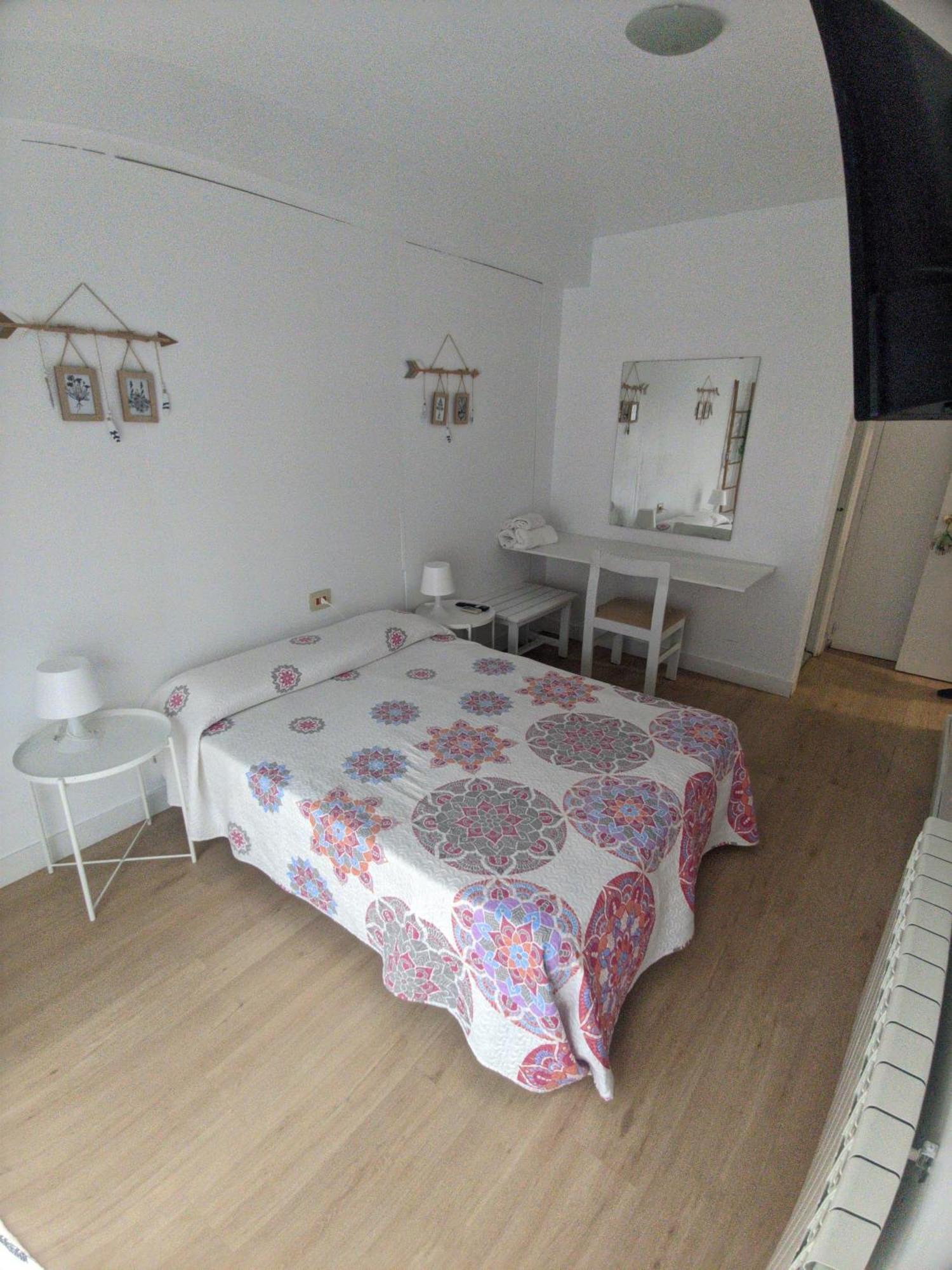 Hostal Sol ซามอรา ภายนอก รูปภาพ